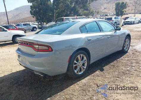 2022 Dodge Charger Sxt Awd z USA, uszkodzony, nr VIN 2C3CDXJG5NH214107